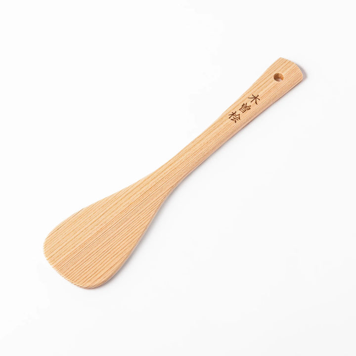 Lightweight spatula made from natural hinoki wood, featuring fine vertical grain and engraved Japanese characters on the handle for an authentic touch.