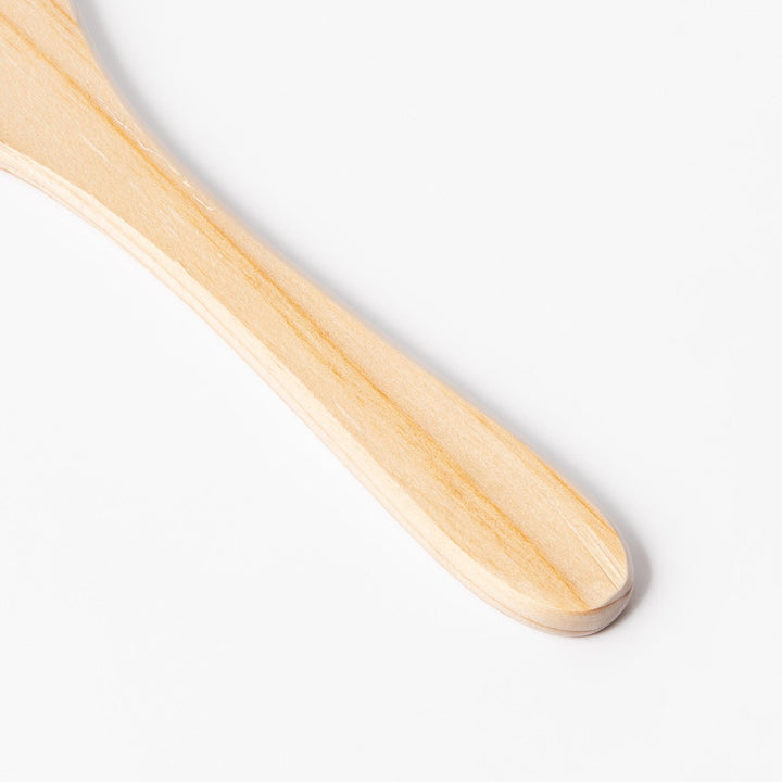 Smooth hinoki wood rice paddle with a natural grain finish, perfect for mixing and serving rice while preserving its texture and aroma.