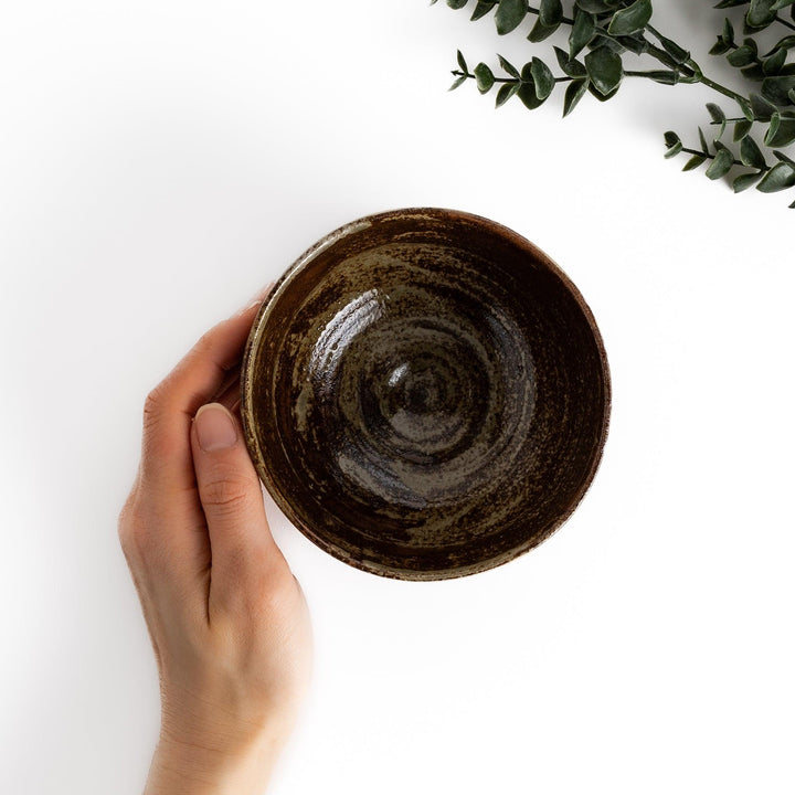 Matcha Bowl featuring a beautiful design of Mount Fuji with sakura blossoms and golden accents.