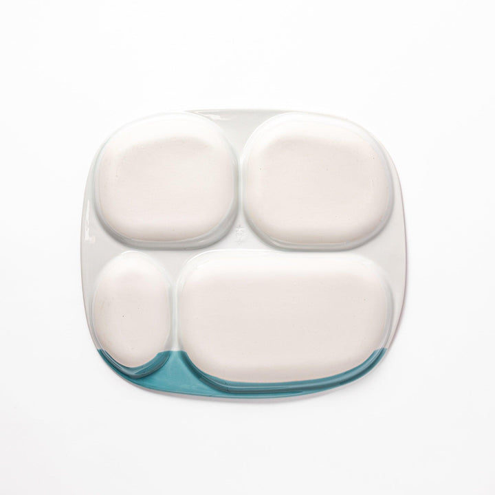 Adorable kids' plate featuring two snowbirds at the bottom and three yellow chicks at the top, with a light blue accent, perfect for brightening up mealtime.