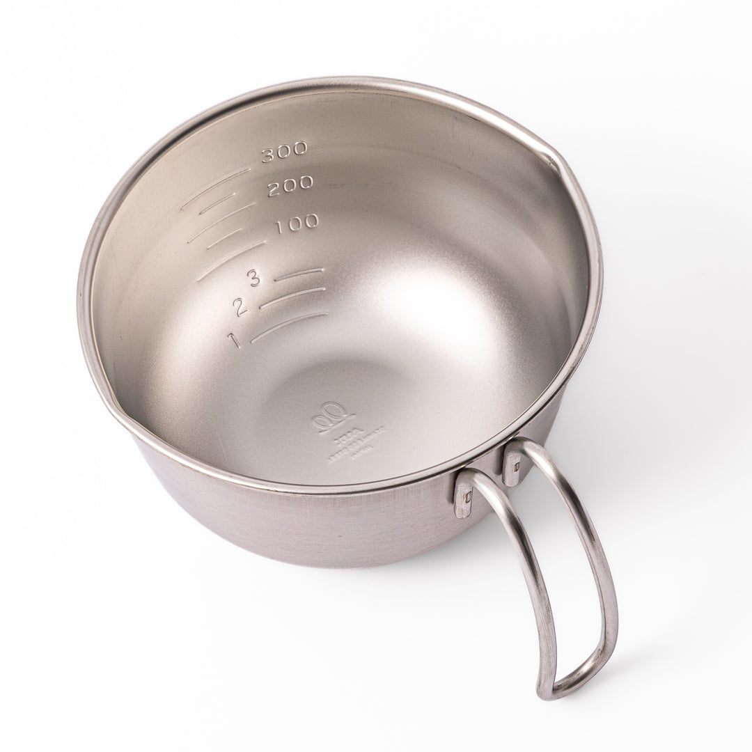 AUX Japanese Mini Measuring Bowl with Handle displayed against a plain white background