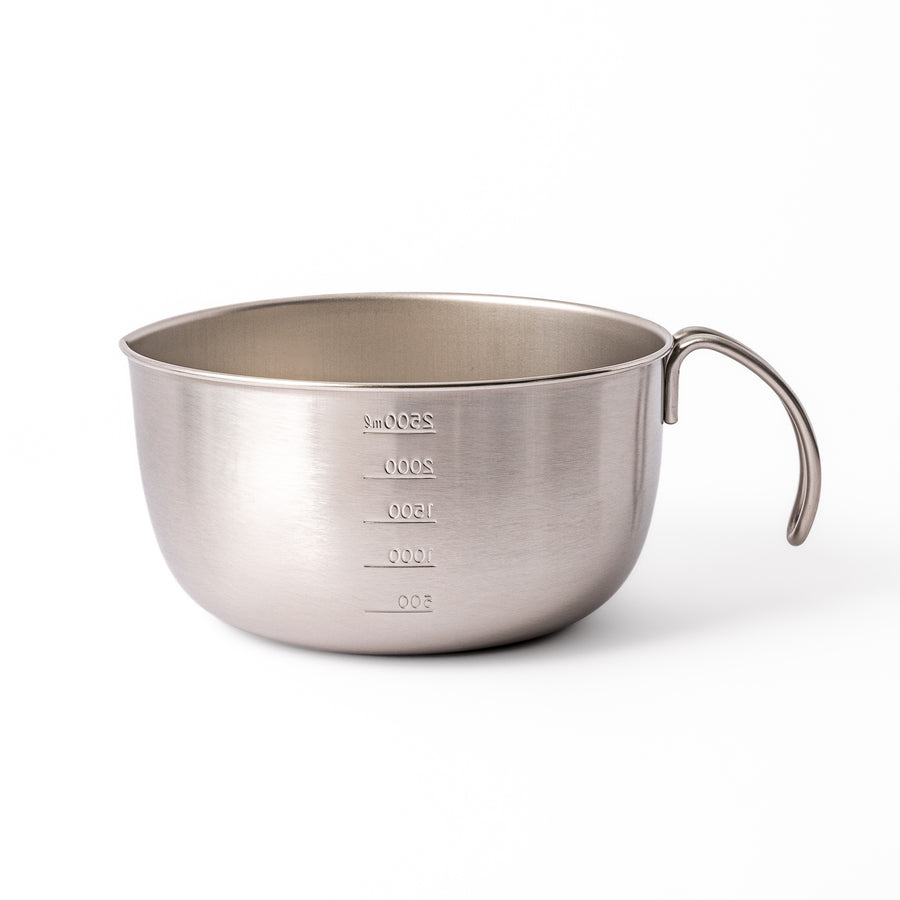 AUX Japanese Stainless Steel Mixing Bowl with Handle showing interior measurement markings on white background