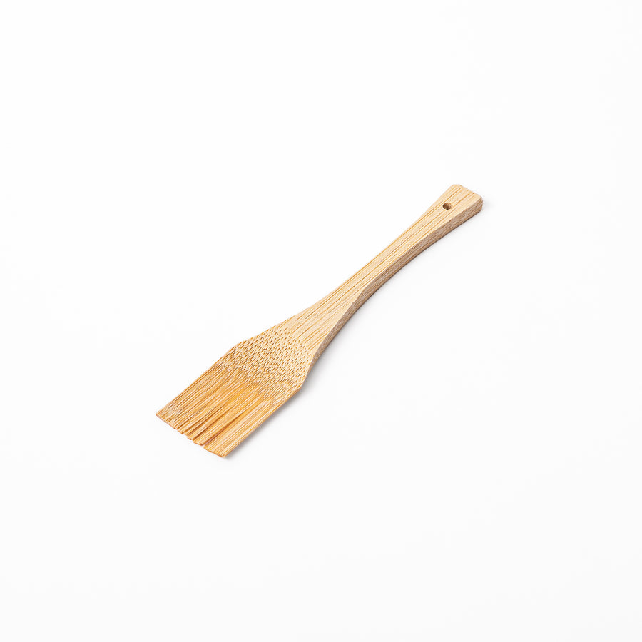 Japanese natural bamboo grater scraper brush tool with fine bristles for cleaning wasabi and ginger graters