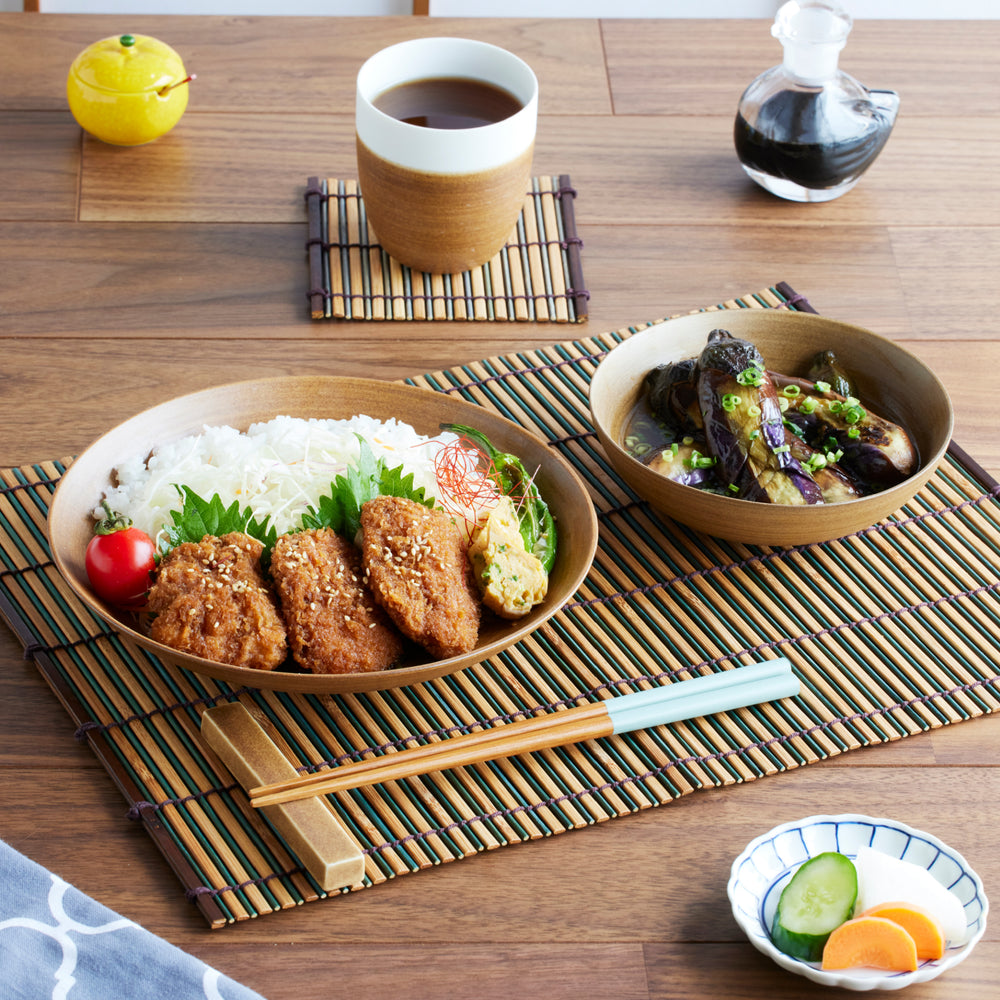 Cozy Japandi 4-Piece Dinnerware Set - Beige, showcasing natural textures that enhance the beauty of home-cooked meals with modern elegance.