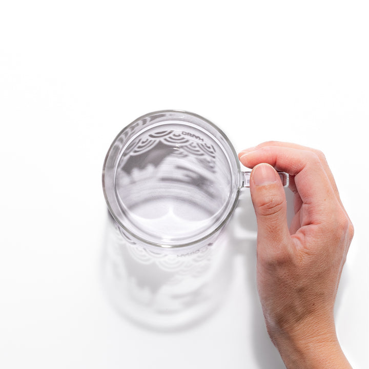 HARIO Mount Fuji thermochromic heat resistant glass mug, featuring a gray printed Japanese mountain design on white