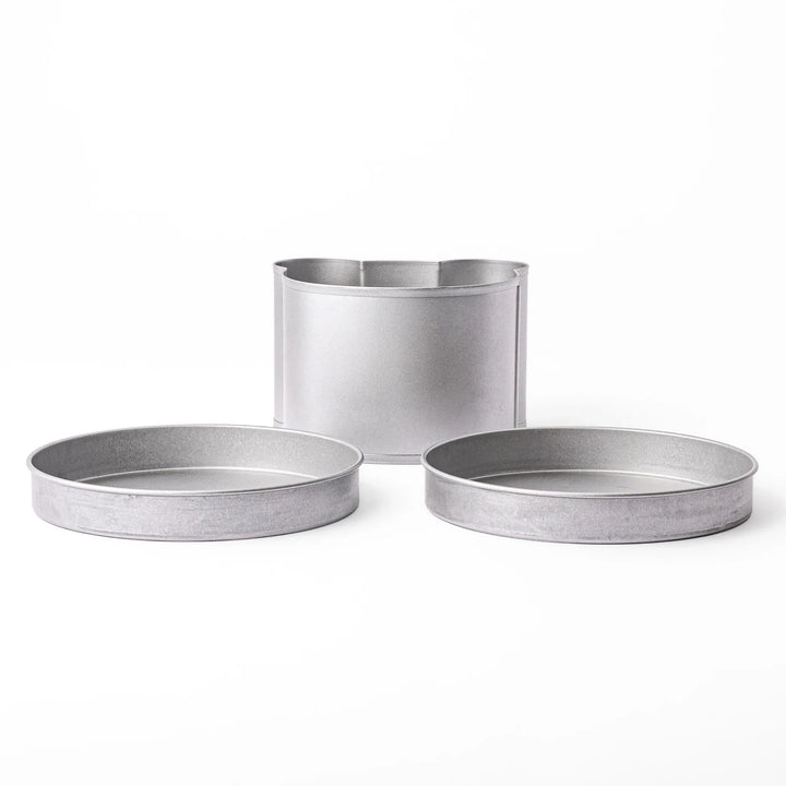 Cute bear shaped Japanese bread baking mold, a metal steel loaf pan with lids for making animal sandwich toast and bakery goods