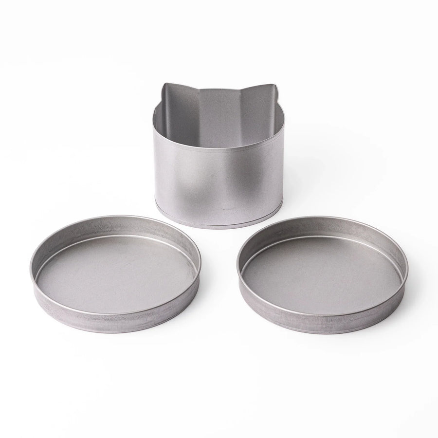Cute cat shaped Japanese bread baking mold, a metal steel loaf pan with lids for making animal sandwich toast and bakery treats