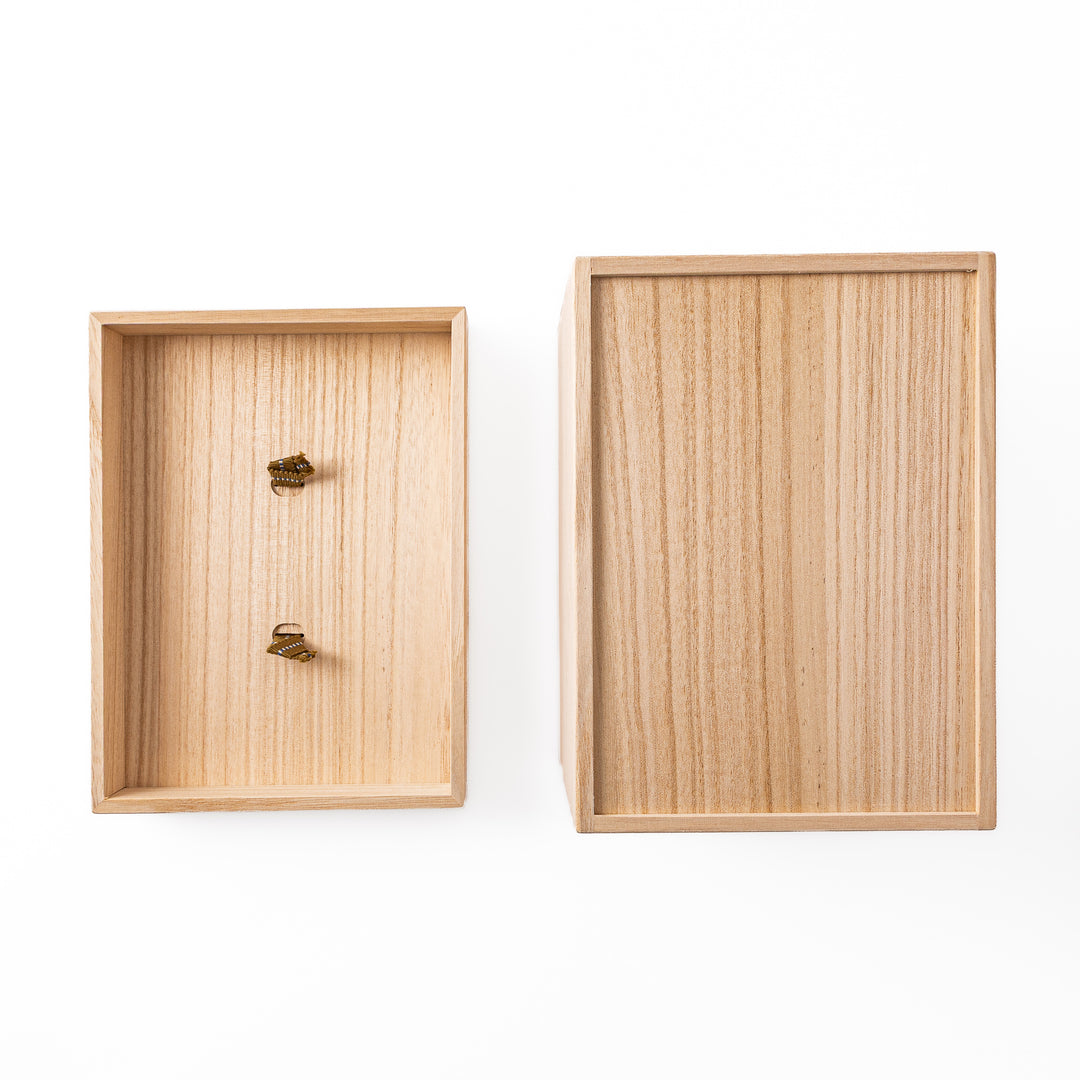Japanese Paulownia Wood Bread Storage Box 1.5 Loaf size with lid placed on a clean white background