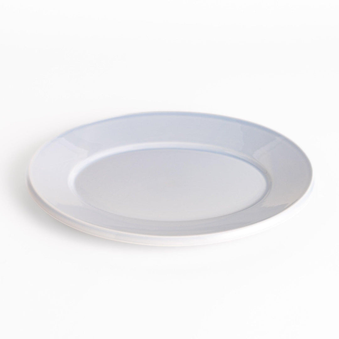 Durable and elegant blue ceramic dinner plate, adding a pop of color to your table setting.