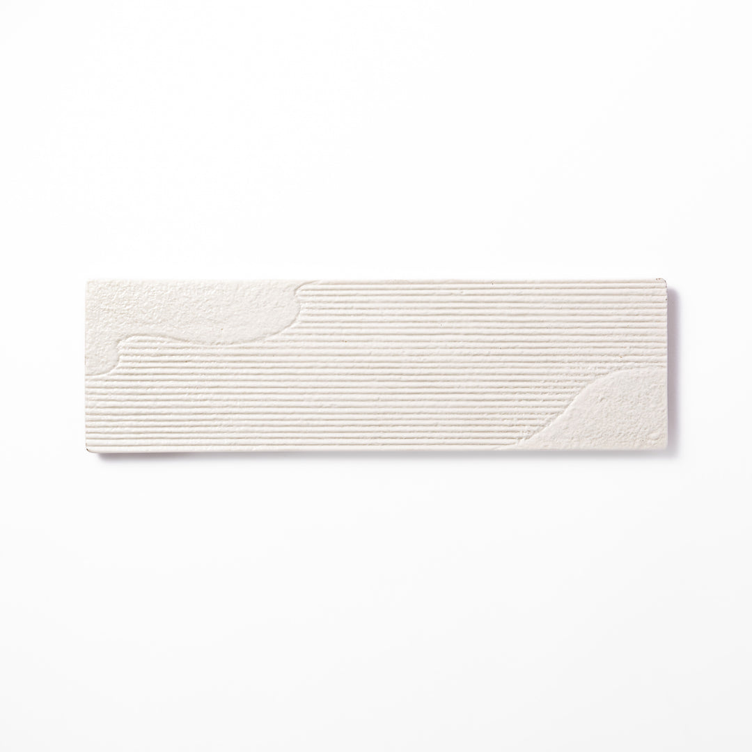 Rectangular white ceramic serving plate with fine ridged texture and soft matte-gloss contrast, ideal for modern Japanese table presentations.