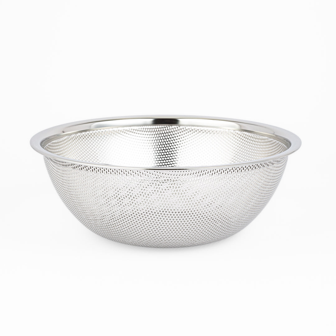Japanese stainless steel mixing bowl and mesh strainer set, featuring an extra large colander for kitchen prep