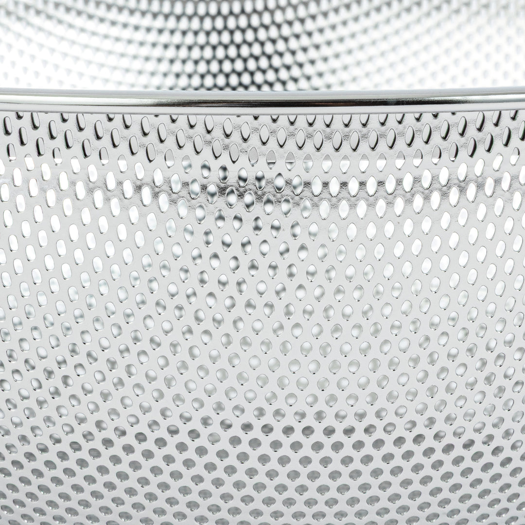 Japanese stainless steel mixing bowl and mesh strainer set, featuring an extra large colander for kitchen prep