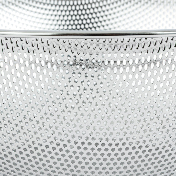 Japanese stainless steel mixing bowl and mesh strainer set, featuring an extra large colander for kitchen prep