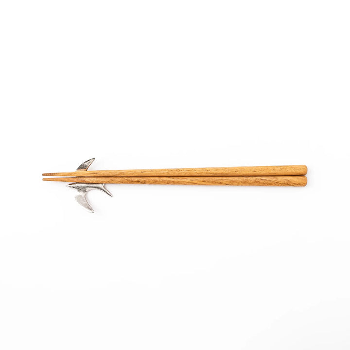 Elegant Japanese swallow cutlery rest unique flying bird shaped silver chopstick holder metallic hashioki tableware