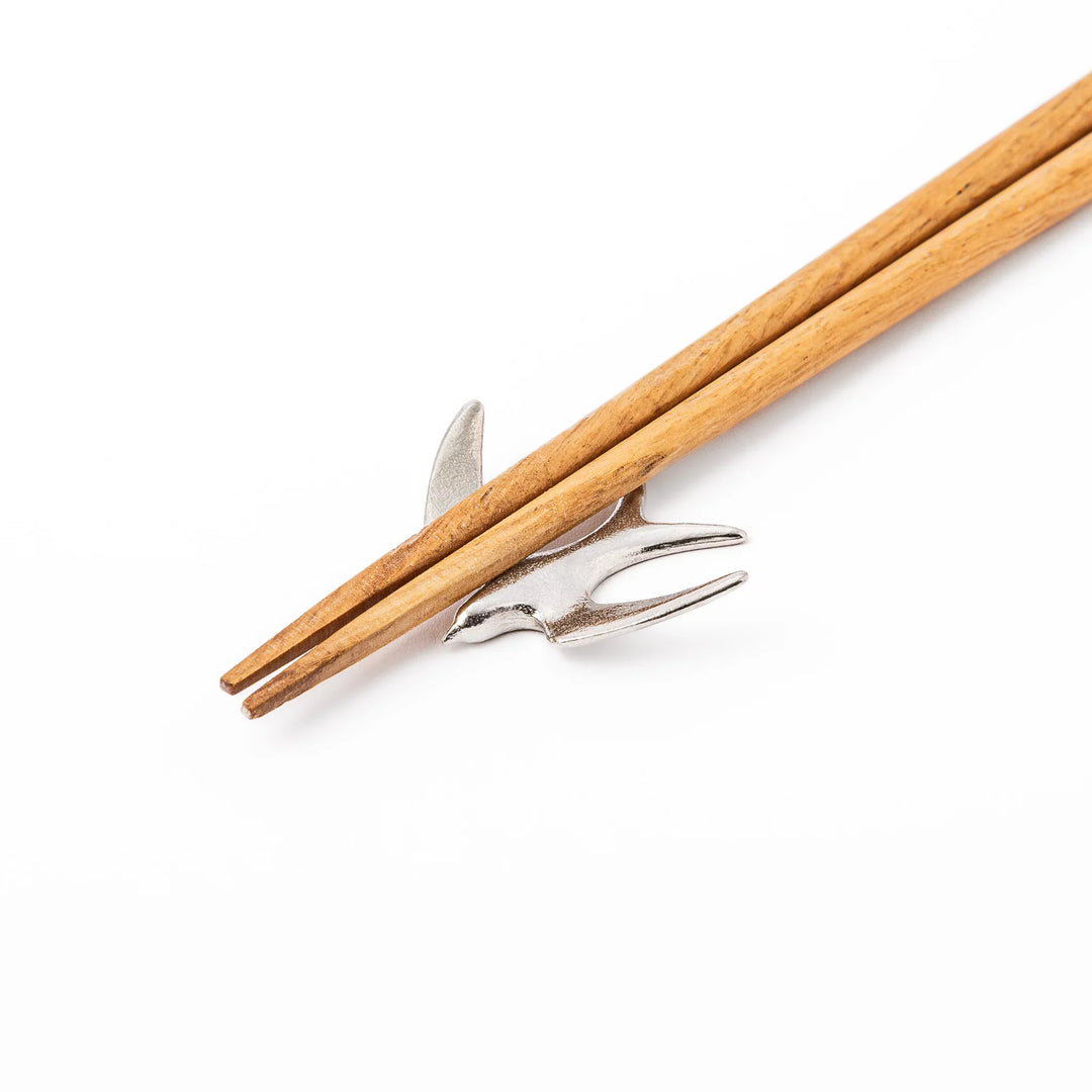 Elegant Japanese swallow cutlery rest unique flying bird shaped silver chopstick holder metallic hashioki tableware