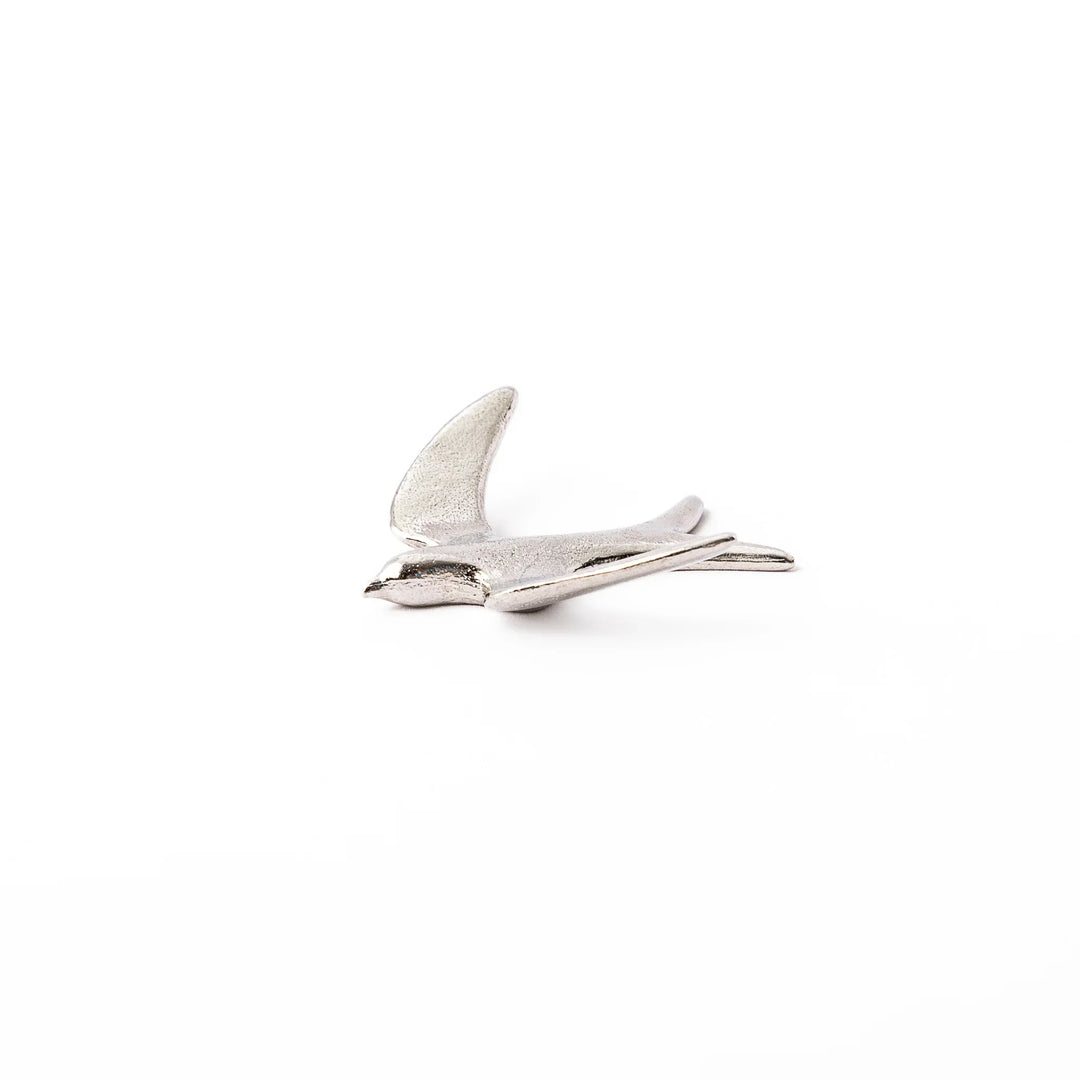 Elegant Japanese swallow cutlery rest unique flying bird shaped silver chopstick holder metallic hashioki tableware