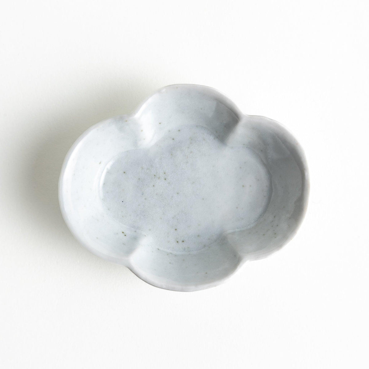 Yamachu Antique White Porcelain Sauce Dish