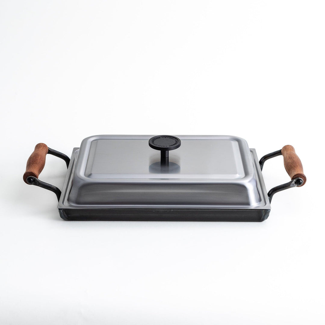 Rectangular teppanyaki grill pan with wooden handles on both sides with stainless steel lids