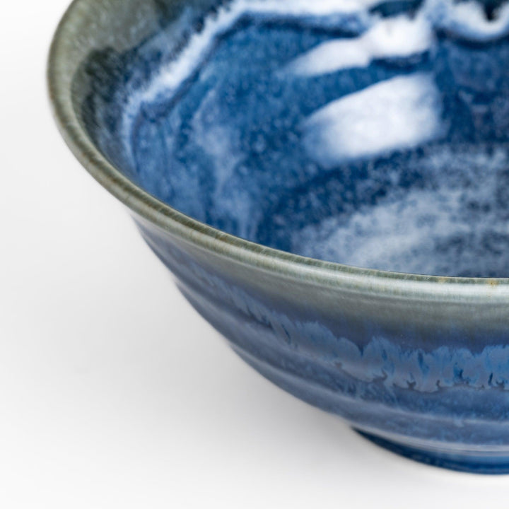 Ramen bowl with a stunning gradient of green and blue glazes, featuring a beautiful splash effect that adds a unique touch to your dining experience.
