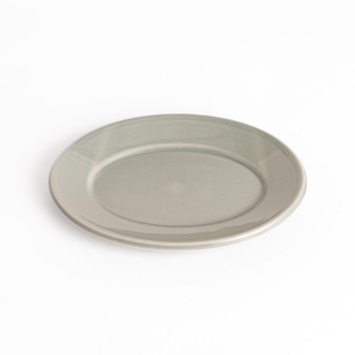 Durable and elegant gray ceramic salad plate, adding a pop of color to your table setting.