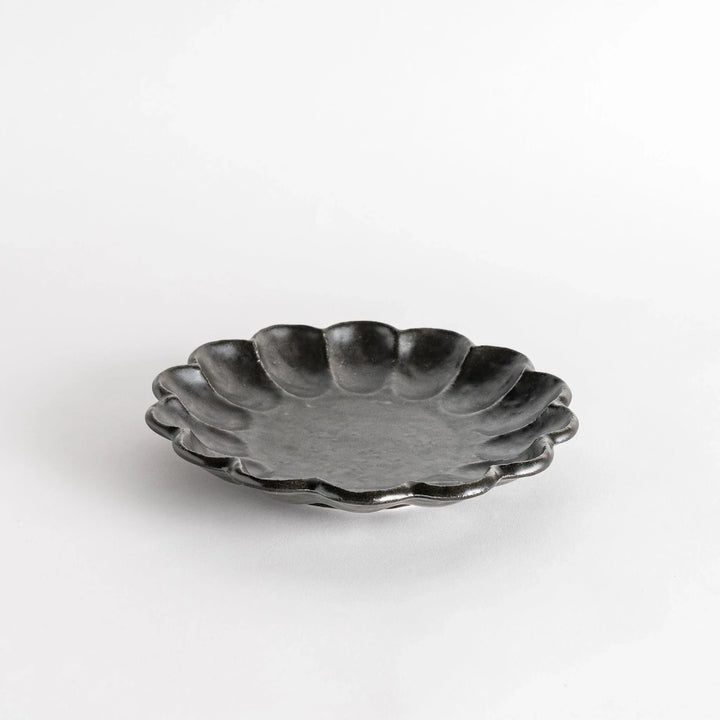 A round white dessert bowl with a rustic scallop-edged border. The border comes in blue, brown, and olive.