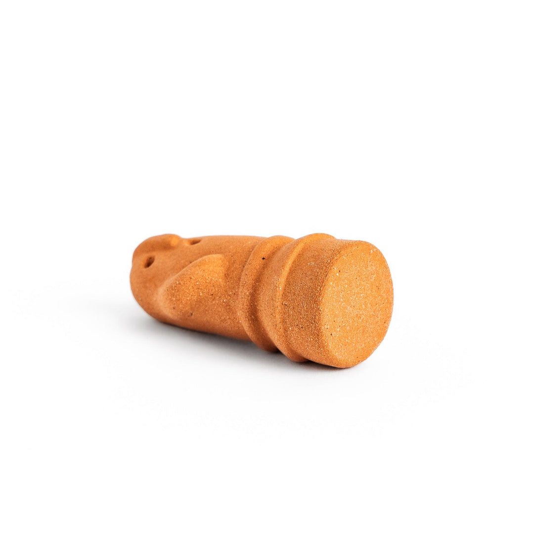 Chopstick rest designed in the shape of a spiritual guardian figure, adding a whimsical and protective touch to your dining table. 