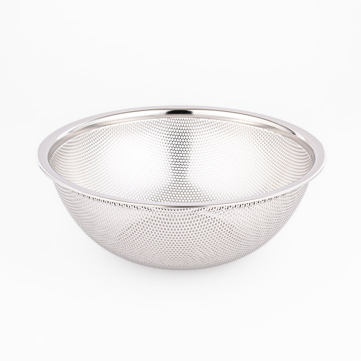 Fine stainless steel mesh strainer bowl with wide rim and durable build, ideal for draining noodles, washing produce, or rinsing rice efficiently.